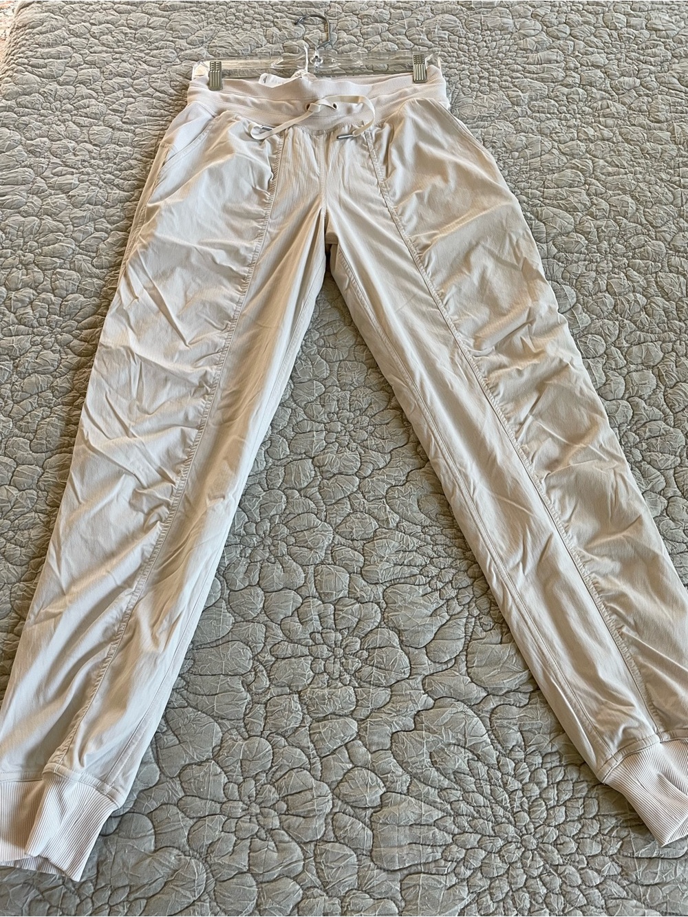 Lululemon Dance Studio Mid-Rise Jogger Full Length Size 6 Ivory Athletic Pants - Picture 4 of 7